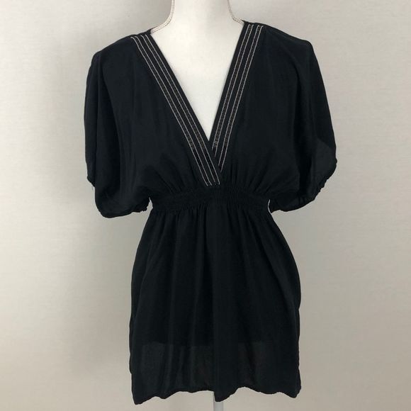 H&M Tops - H&M V-Neck Banded Waist Top Size 6